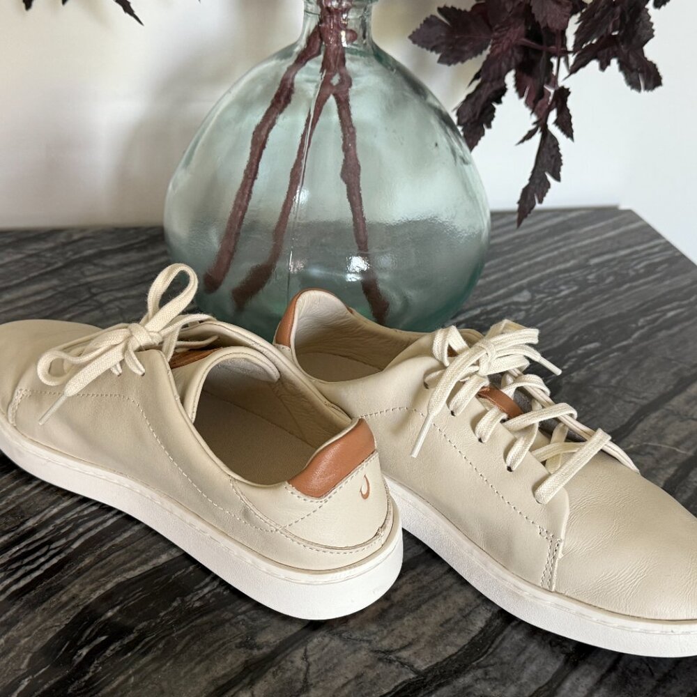 OluKai Cream Leather Sneakers with Tan Heel Accent - Picture 5 of 7